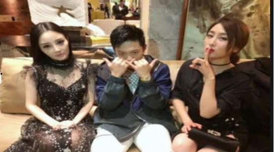 娱乐圈9点半吃瓜,揭秘9点半吃瓜背后的秘密